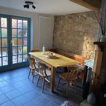 Alnwick Holiday House - Charming, Historic, Central Alnwick With Courtyard Exterior photo