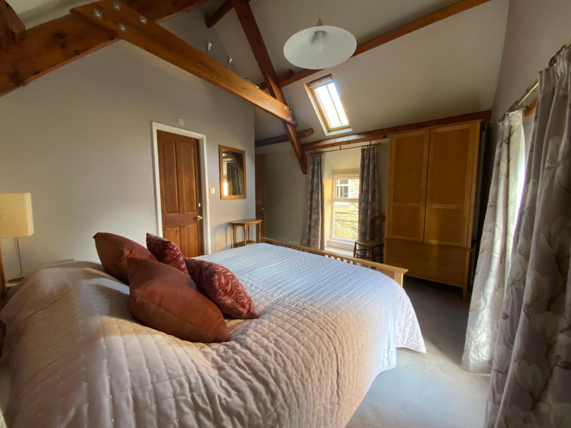 House - Charming, Historic, With Courtyard Alnwick